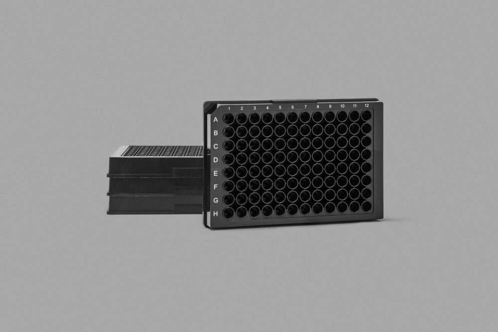 bioplastic microplates, black, from Green Elephant Biotech